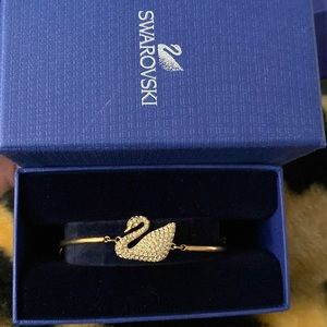 Swarovski rose gold adjustable bangle